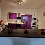 Apartman Zentrales City-apartment Mit Garage Und Arbeitsplatz Geeignet Fuer Business Und Familie
