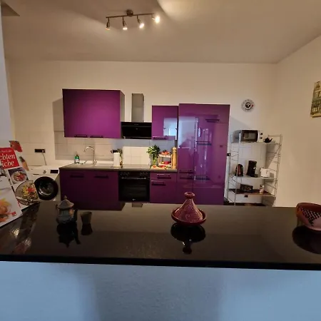 아파트 Zentrales City-apartment Mit Garage Und Arbeitsplatz Geeignet Fuer Business Und Familie