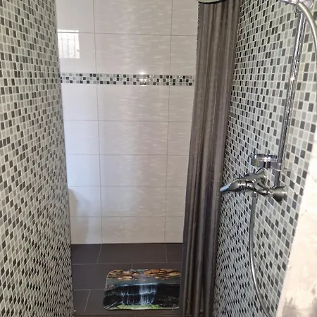 Zentrales City-apartment Mit Garage Und Arbeitsplatz Geeignet Fuer Business Und Familie * دوسبرغ